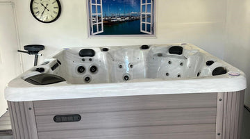Scargill-Knight | Hot Tub Review - Jacuzzi J235