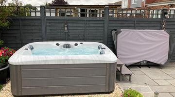 Peter Lancaster | Hot Tub Review - Outdoor Refresh