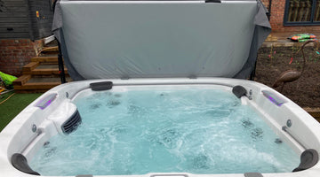 E. Dumphy | Hot Tub Review - Jacuzzi J575