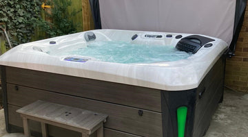 Bush | Outdoor Santorini Hot Tub