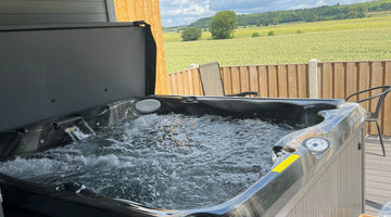Mark Rowland | Hot Tub Review - Jacuzzi J235