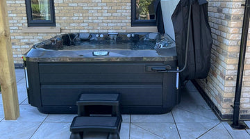 Amy Archer | Hot Tub Review - Jacuzzi J375IP