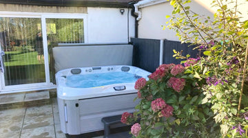 J . Atkinson | Hot Tub Review - J335