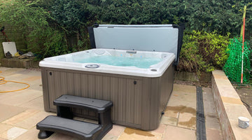 Wenda Field | Jacuzzi J235IP