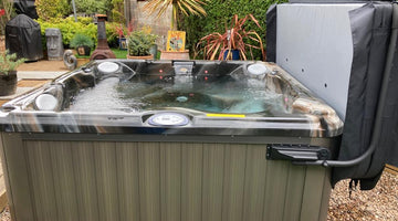 John Taylor | Jacuzzi J235