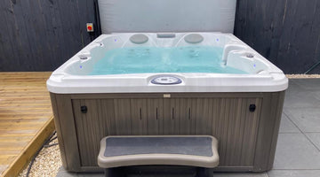 Ian Verity | Jacuzzi J225