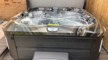 Alan Lambert | Jacuzzi J335IP