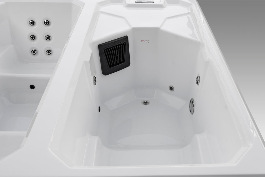 Outdoor Living ArcticBlaze Ice Bath/Hot Tub