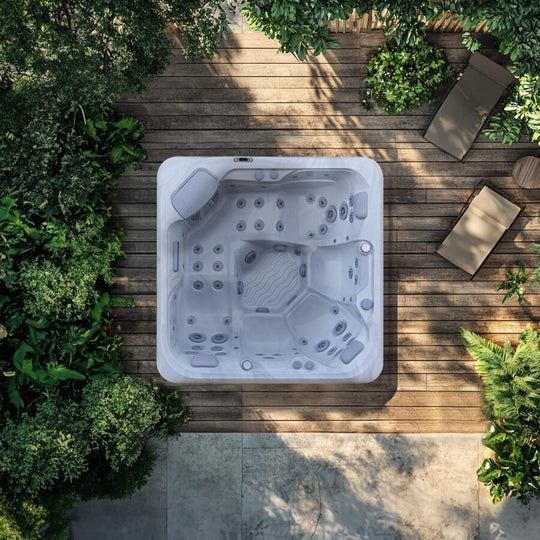 Aquasolus The Harmony Hot Tub