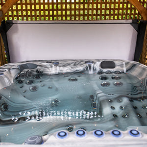 Outdoor Barcelona - 5 Person Hot Tub with 2 Loungers