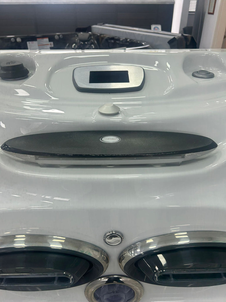 Jacuzzi® J335