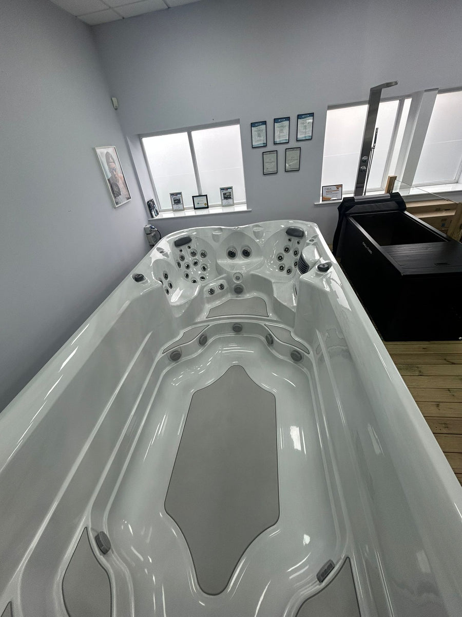 Jacuzzi® PowerPro™ J-16™