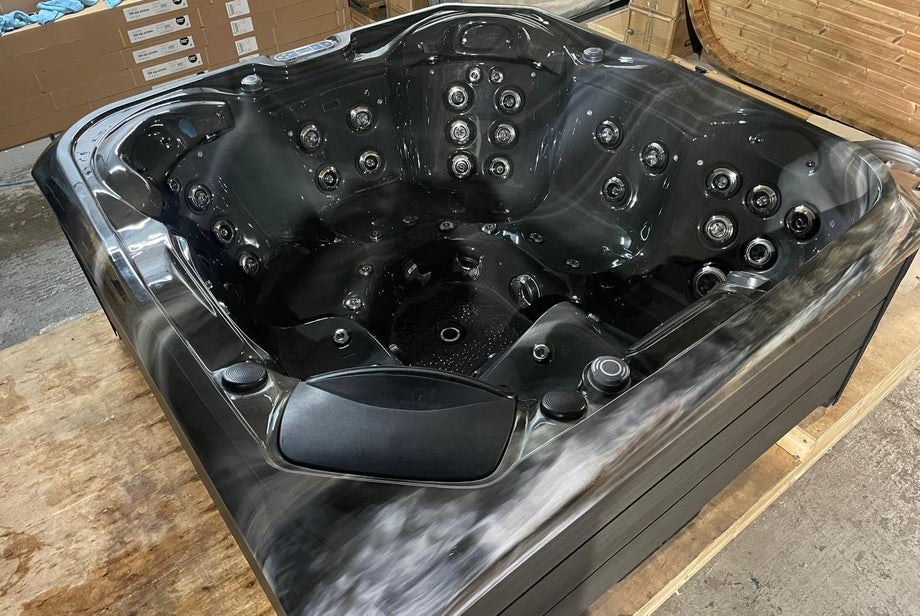 Outdoor Santorini Hot Tub – Outdoor Living