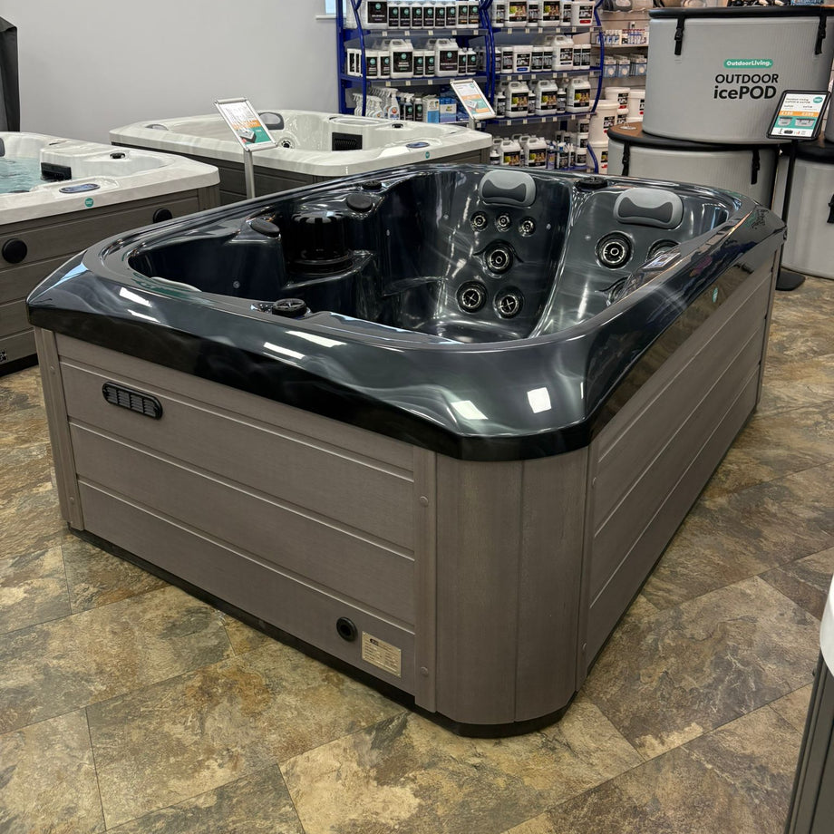 Outdoor 3 Person Tahiti Hot Tub – Outdoor Living