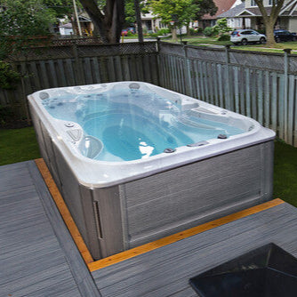 Jacuzzi® PowerPlay™ J-13™ Swim Spa