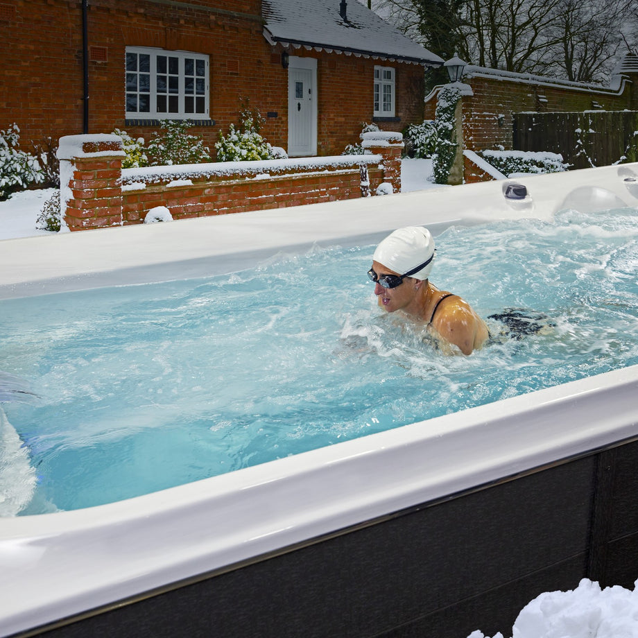 Jacuzzi® PowerActive™ J-16™