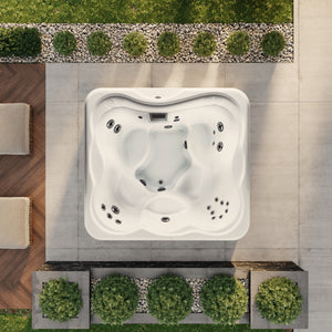 Jacuzzi® Lodge™M
