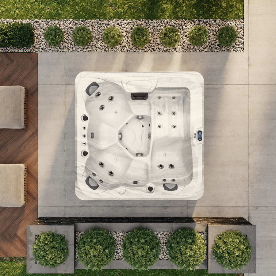 Outdoor Living Lagoon