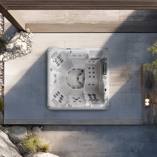 Aquasolus The Serenity Hot Tub
