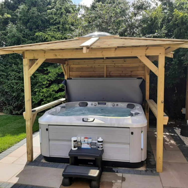 Jacuzzi® J335IP™