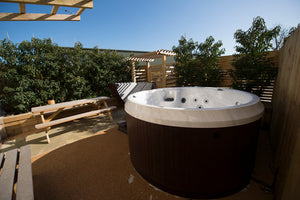 Jacuzzi® J210™ - 4 Person Hot Tub