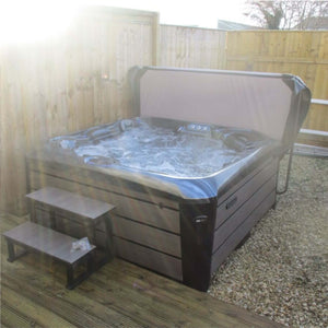 Outdoor Companion - 5 Person Hot Tub with 2 Loungers