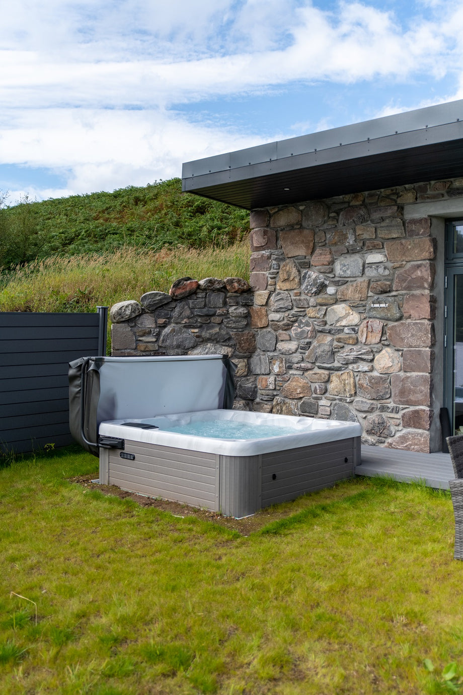 Holiday Let 5 Hot Tub