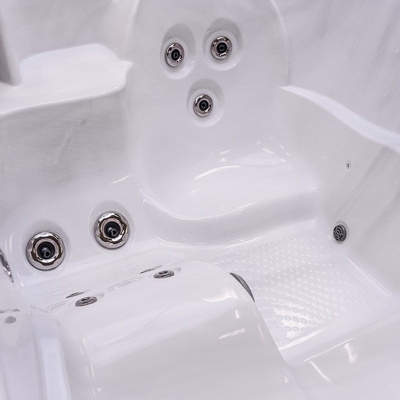 Jacuzzi J 215™ Hot Tub Seats 3 People Outdoor Living