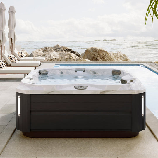 Jacuzzi® J385IP™