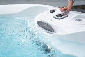 Jacuzzi® PowerActive™ J-19™ - 19ft Swim Spa