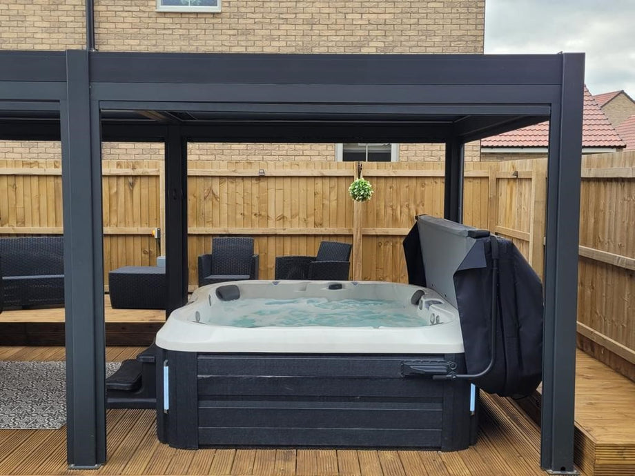 Jacuzzi® J335IP™