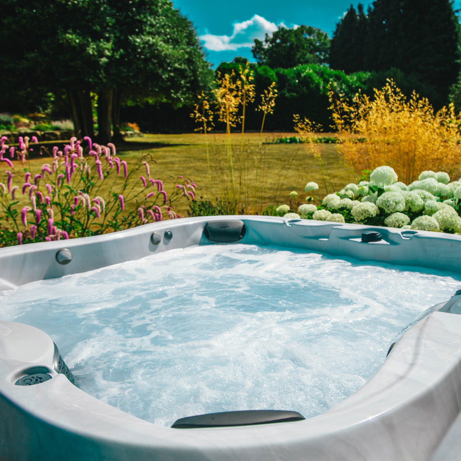 Jacuzzi® J335IP™