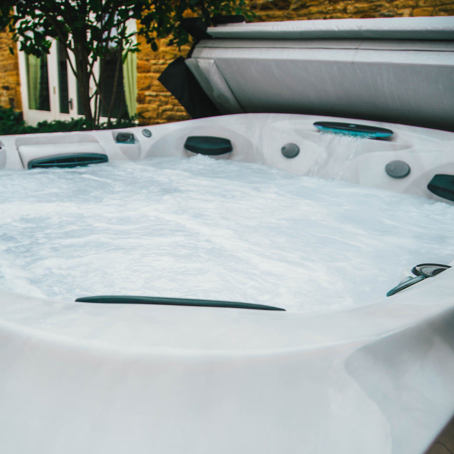 Jacuzzi® J475IP™