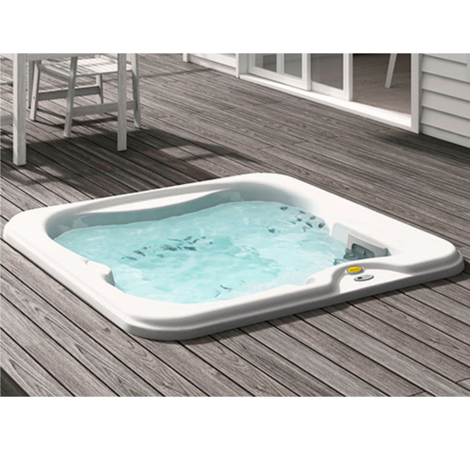 Jacuzzi® Lodge™S