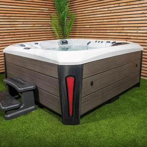 Outdoor Companion - 5 Person Hot Tub with 2 Loungers