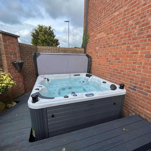 Outdoor Palma - 6 Person Hot Tub with 1 Lounger