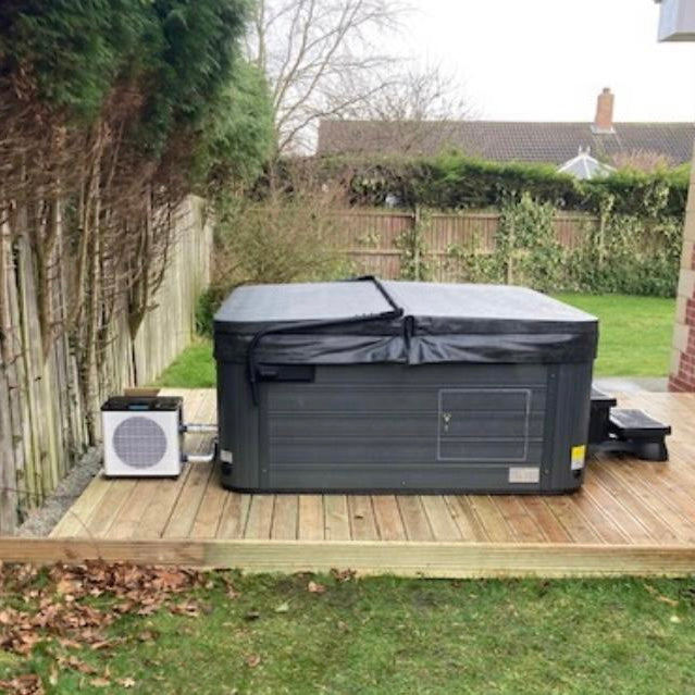 Outdoor 4kW Air Source Heat Pump for Hot Tub/Swim Spa