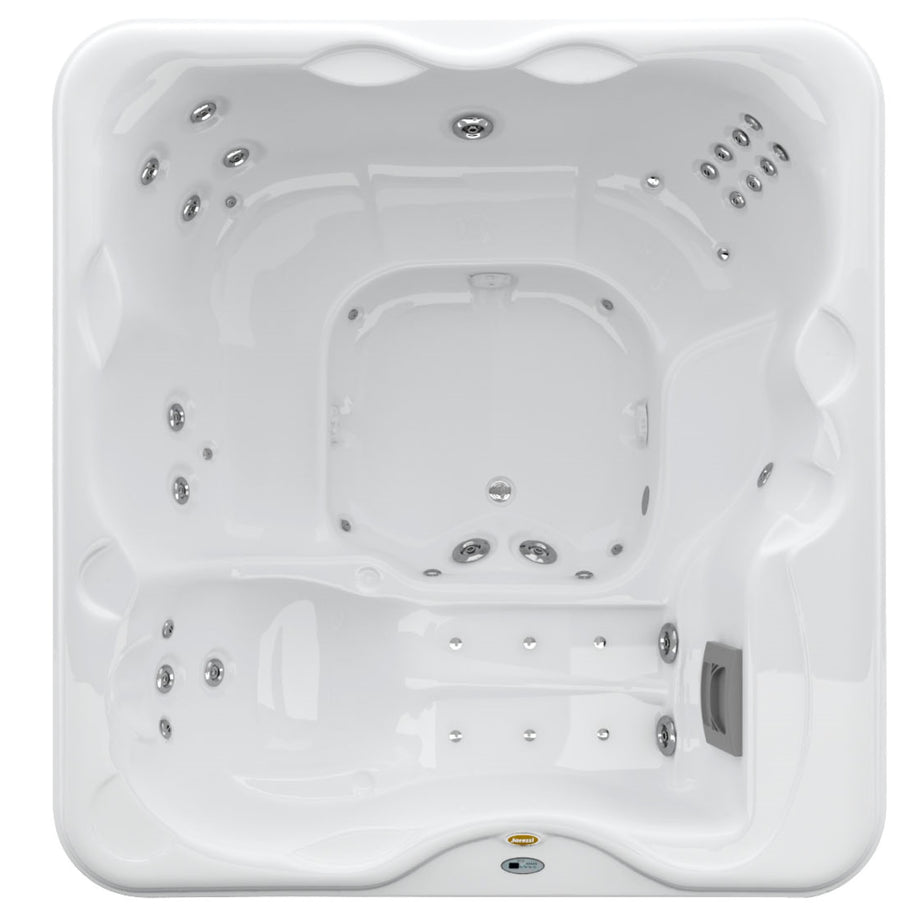 Jacuzzi® Lodge™L